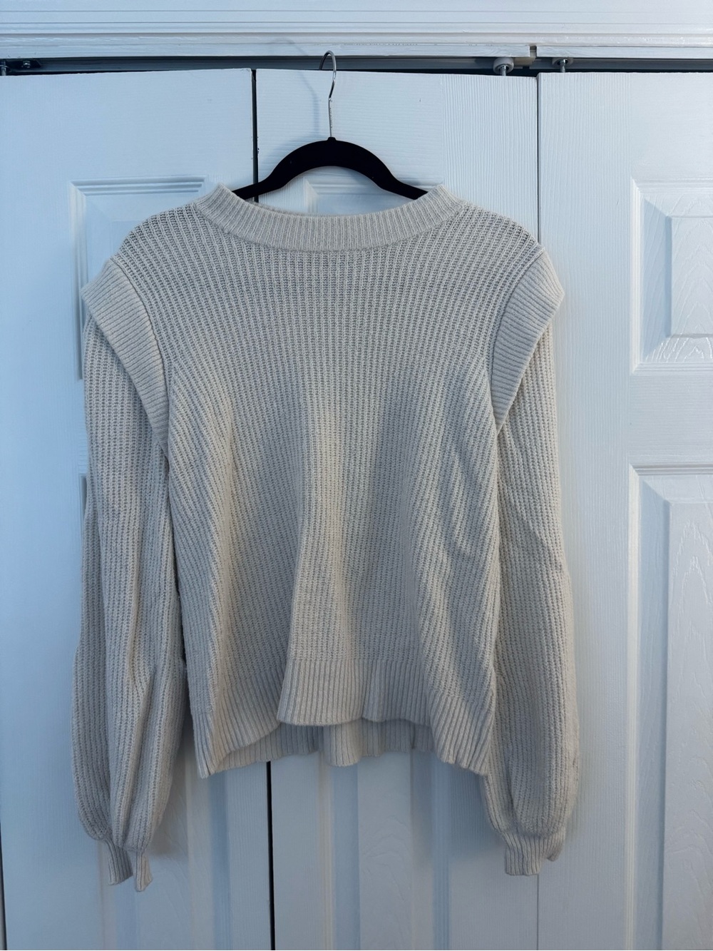 Who What Wear Cream Ribbed Crewneck Sweater